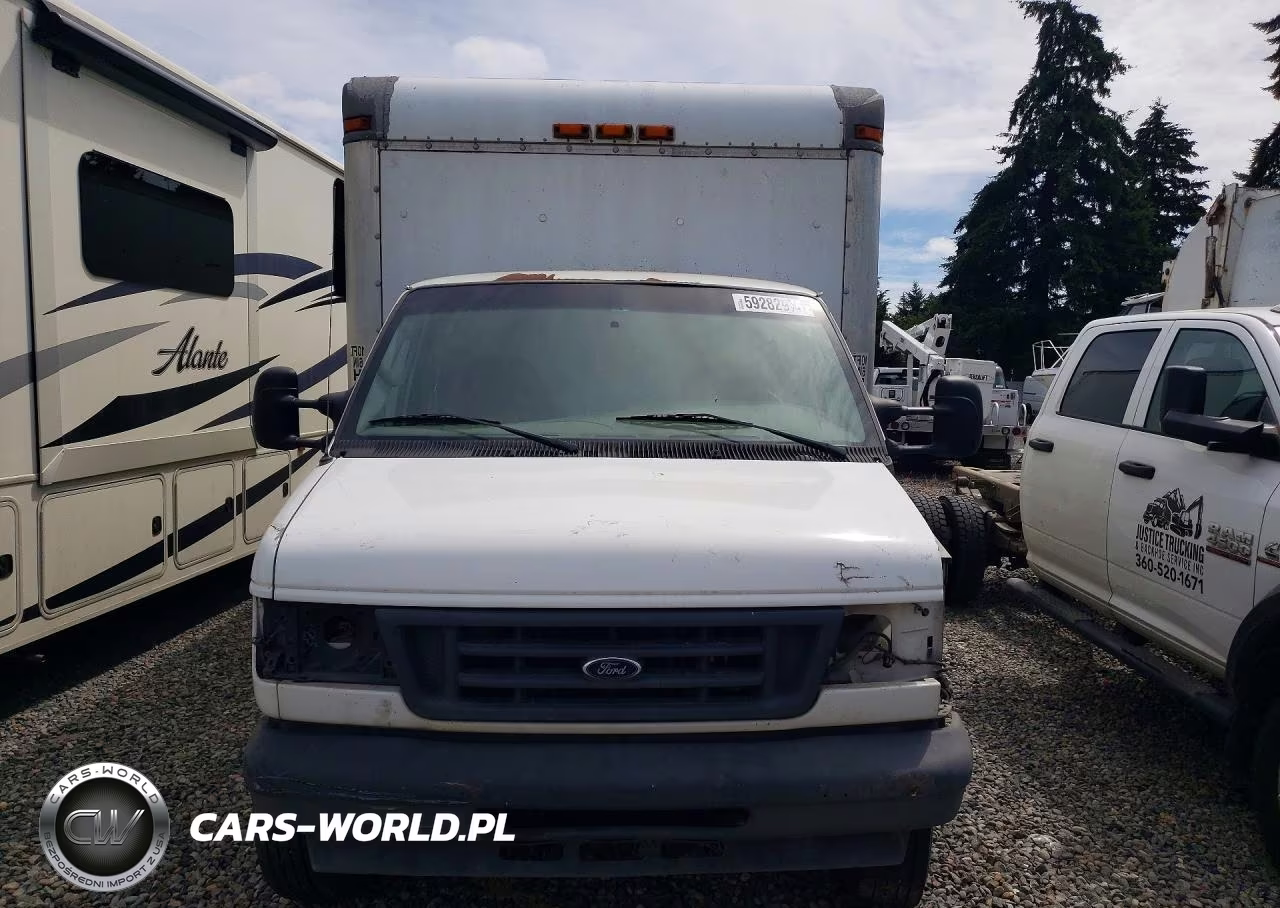 2004 Ford Econoline E350 Super Duty Cutaway Van VIN:1FDWE35L14HA61960 - 5