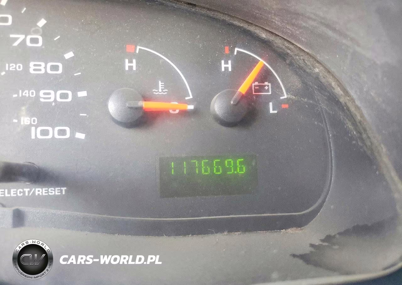 2004 Ford Econoline E350 Super Duty Cutaway Van VIN:1FDWE35L14HA61960 - 9