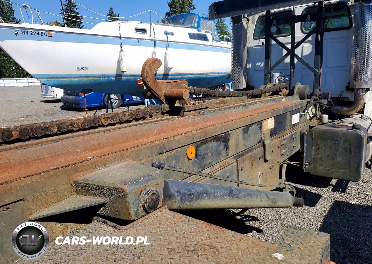 2007 Sterling L9500 Roll-Off Container Truck VIN:2FZHAZDE27AY49302 - 6
