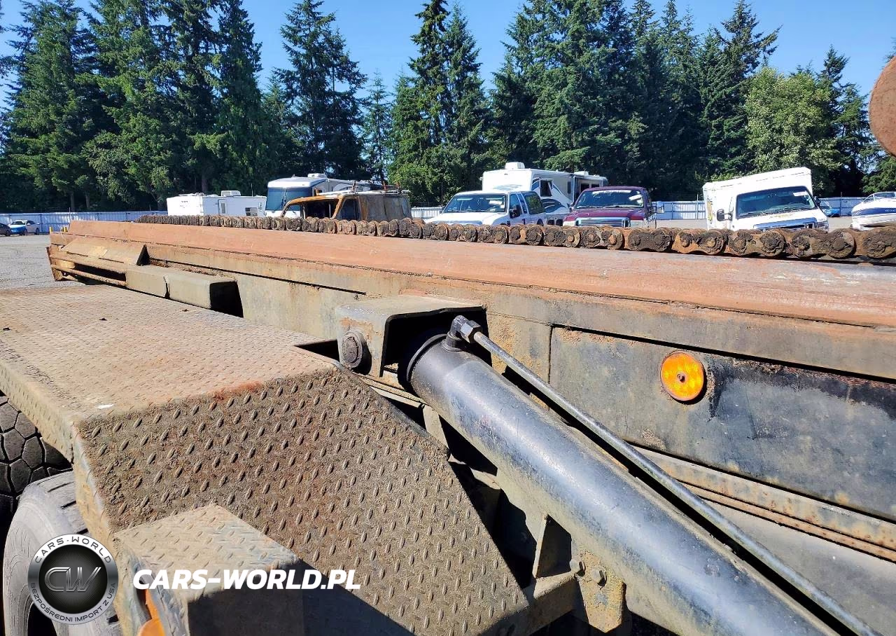 2007 Sterling L9500 Roll-Off Container Truck VIN:2FZHAZDE27AY49302 - 9