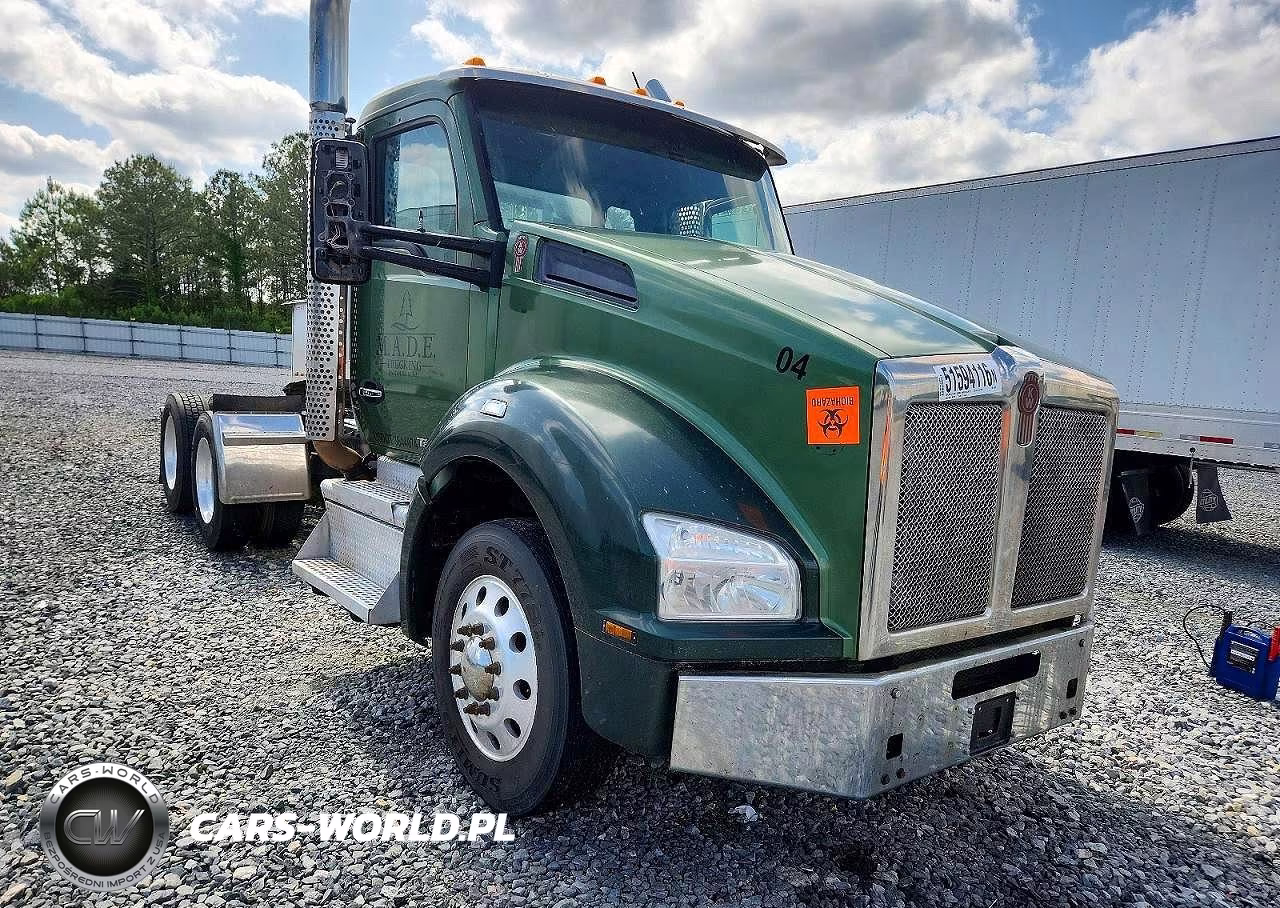 2018 Kenworth T880 Semi Truck