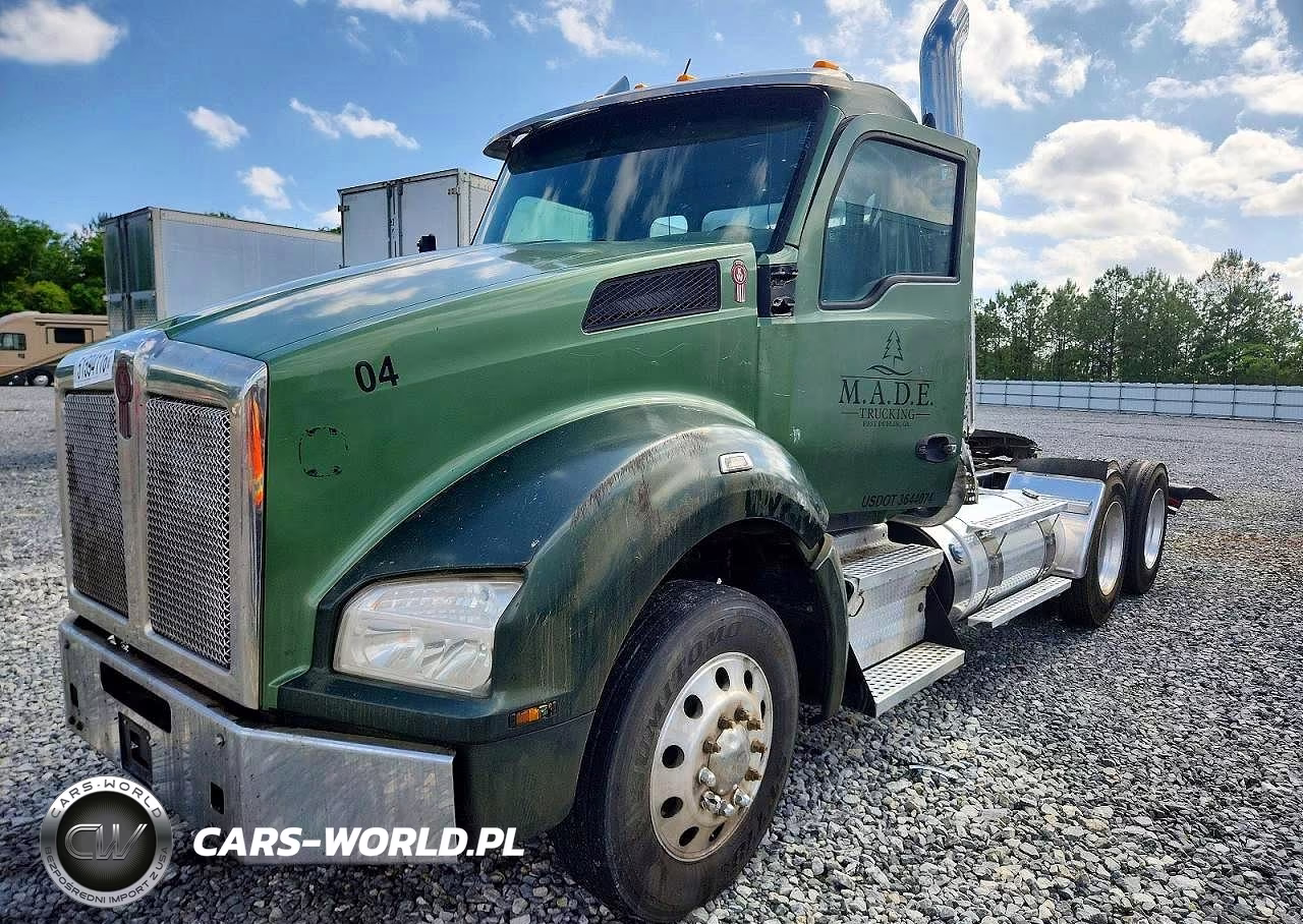 2018 Kenworth T880 Semi Truck VIN:1XKZDP9X2JJ195300 - 4