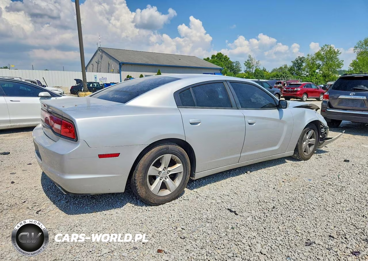 2012 Dodge Charger Se VIN:2C3CDXBG3CH261910 - 3