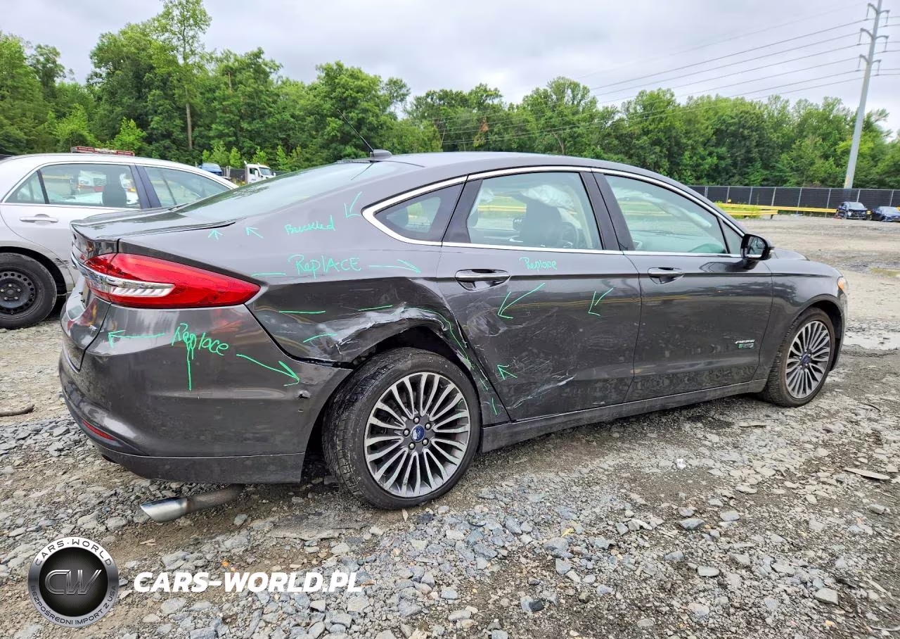 2017 Ford Fusion Se Phev VIN:3FA6P0PU7HR321016 - 3