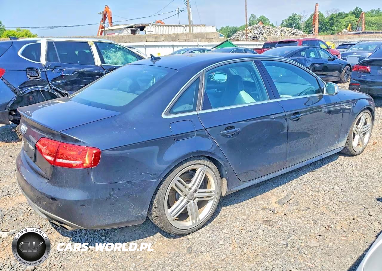 2011 Audi S4 Prestige VIN:WAUKGAFL8BA092321 - 3