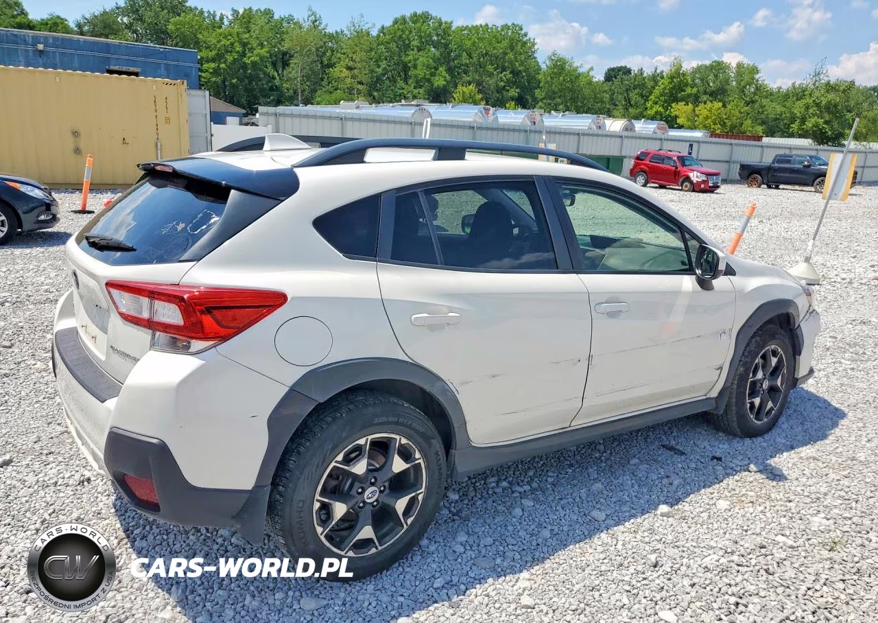 2018 Subaru Crosstrek Premium VIN:JF2GTABC9JH244575 - 3