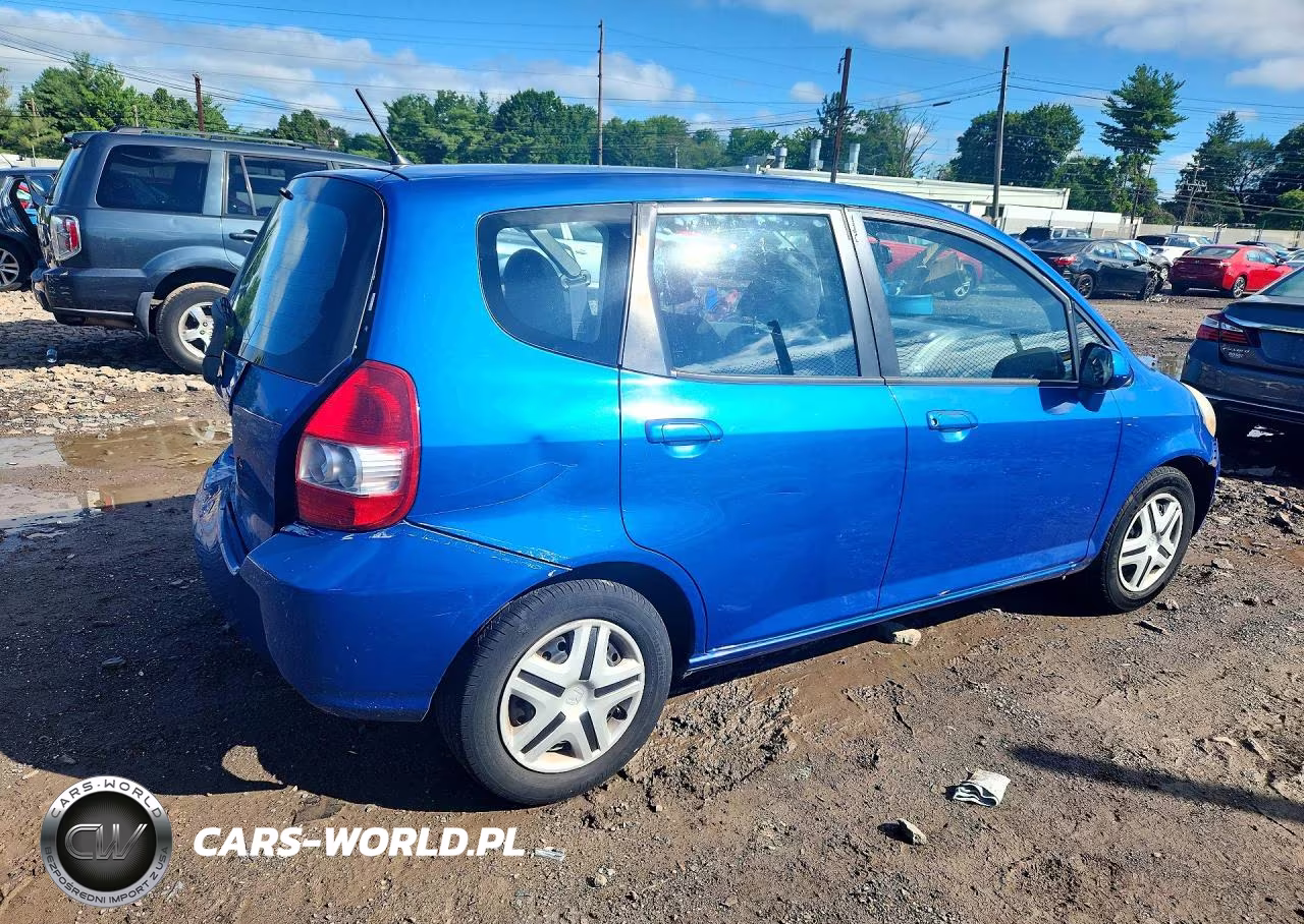 2007 Honda Fit VIN:JHMGD38407S044900 - 3