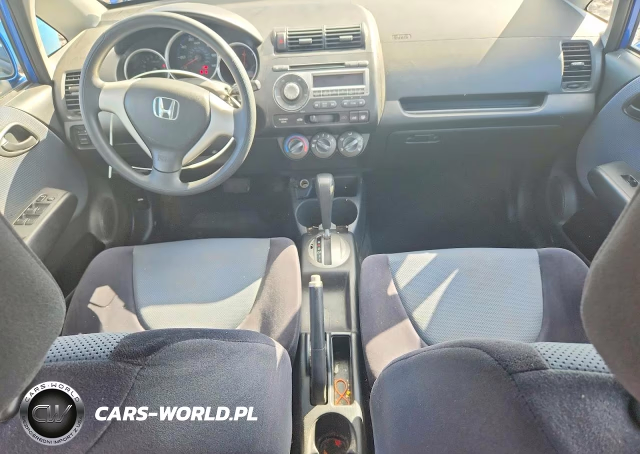 2007 Honda Fit VIN:JHMGD38407S044900 - 8