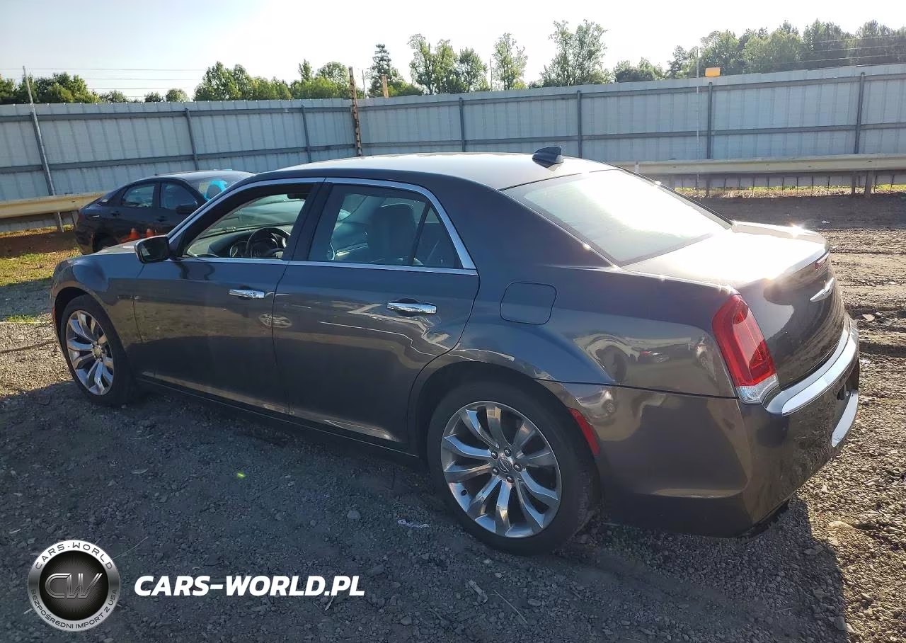 2019 Chrysler 300 Limited VIN:2C3CCAEGXKH689645 - 2