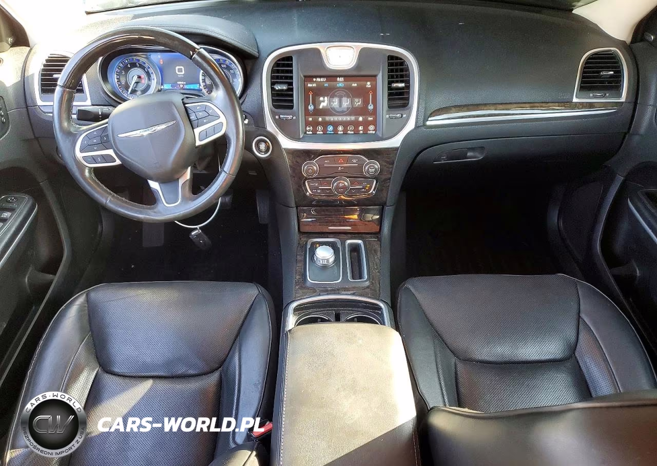 2019 Chrysler 300 Limited VIN:2C3CCAEGXKH689645 - 8