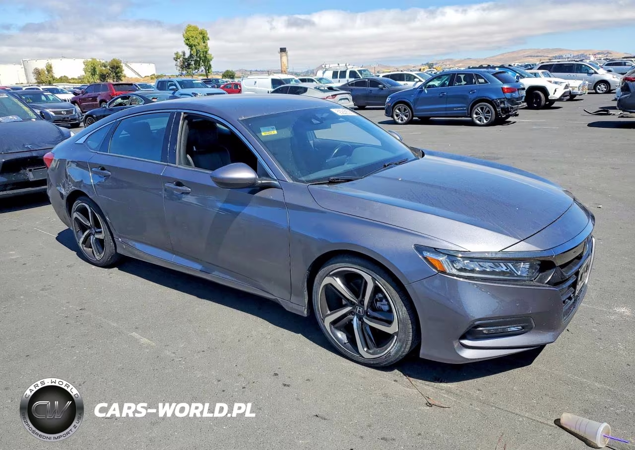 2018 Honda Accord Sport VIN:1HGCV1F30JA076675 - 4