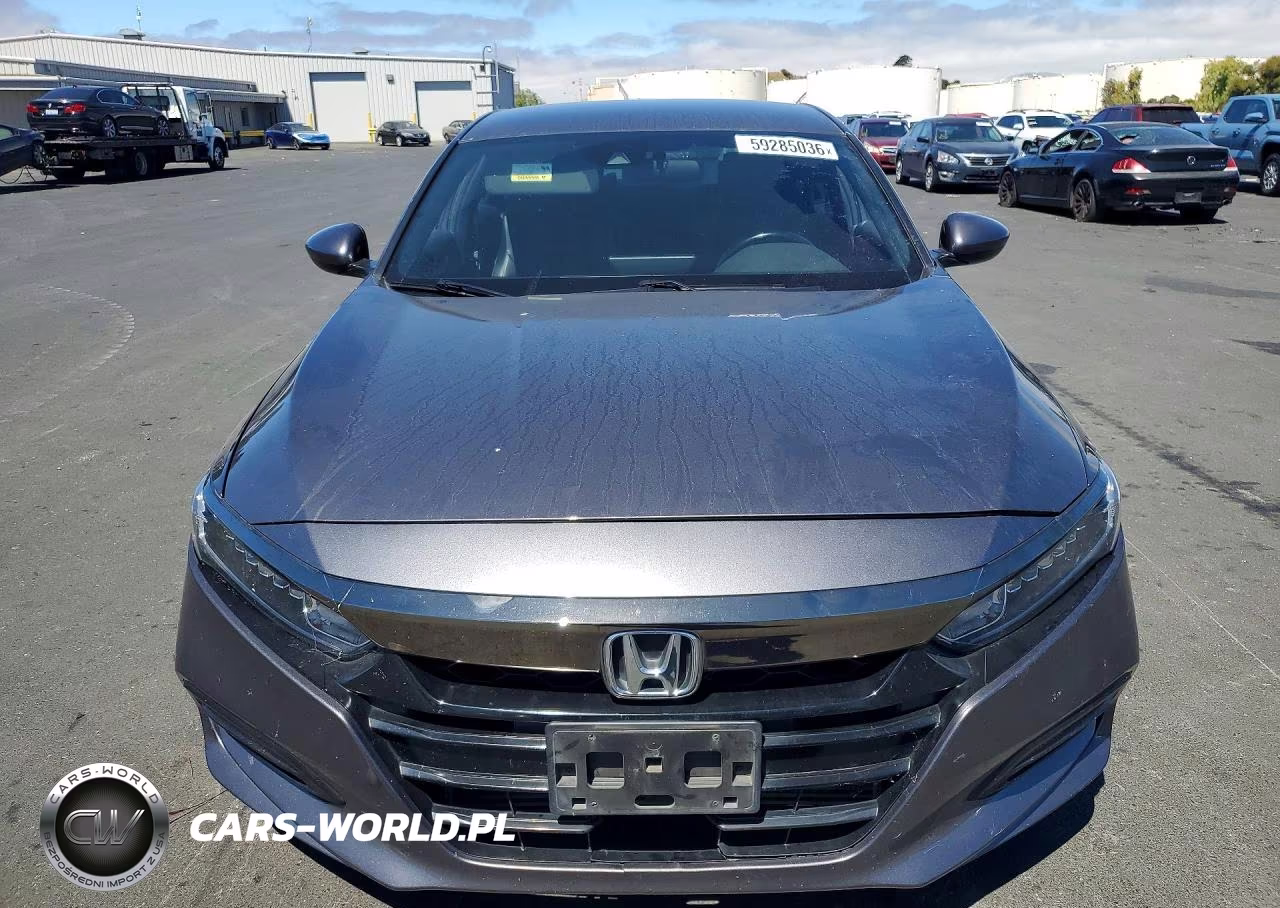 2018 Honda Accord Sport VIN:1HGCV1F30JA076675 - 5