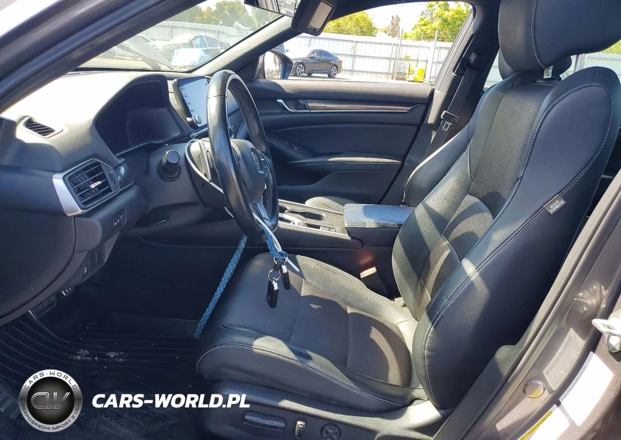 2018 Honda Accord Sport VIN:1HGCV1F30JA076675 - 7