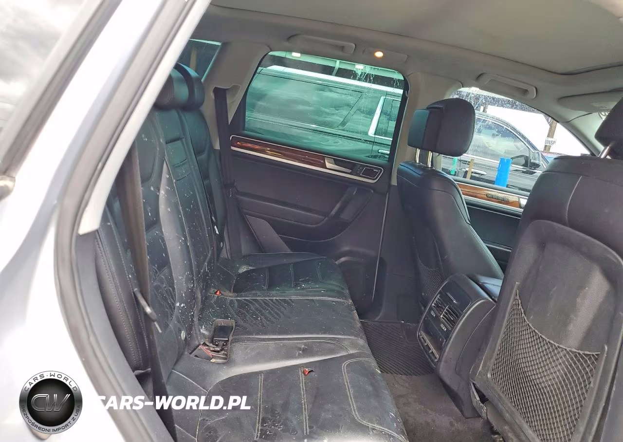 2012 Volkswagen Touareg V6 Tdi VIN:WVGFK9BP7CD001805 - 10