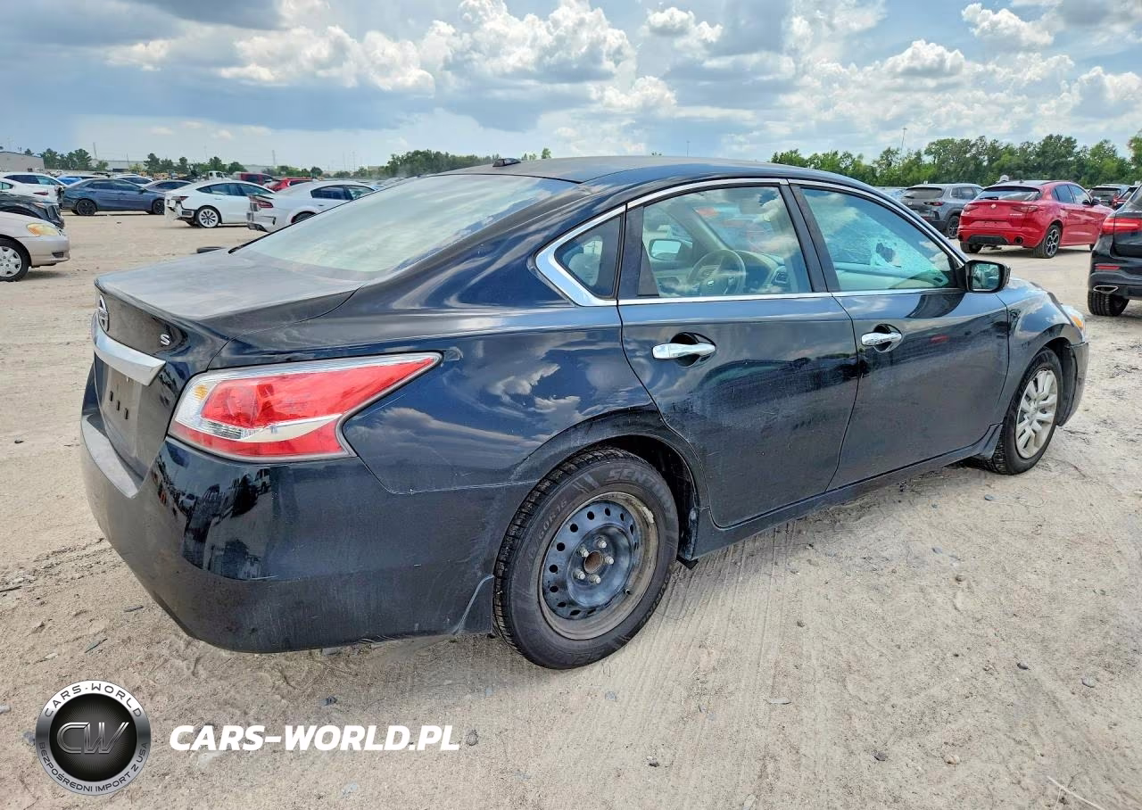 2015 Nissan Altima 2.5 S VIN:1N4AL3AP4FC265851 - 3