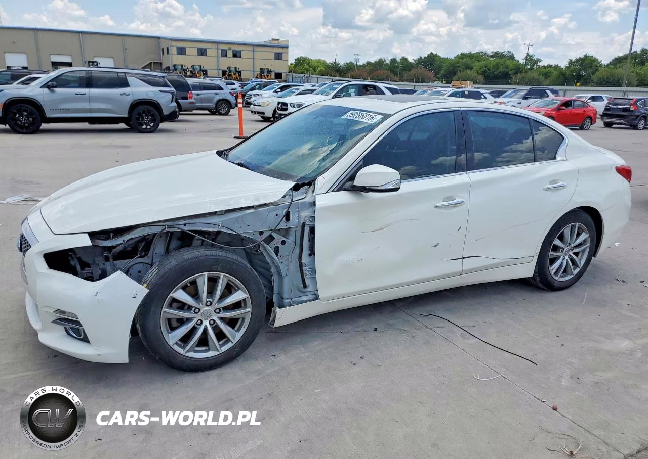 2015 Infiniti Q50 Premium