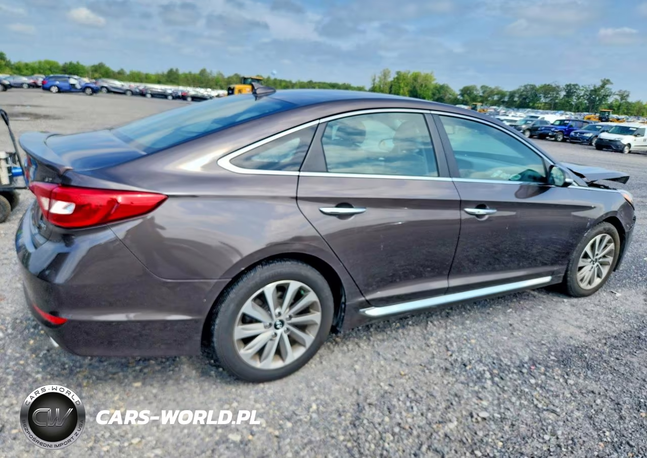 2016 Hyundai Sonata Sport VIN:5NPE34AF8GH264197 - 3