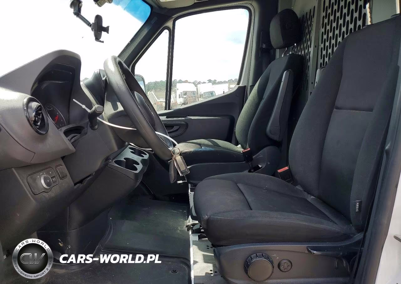 2024 Mercedes-Benz Sprinter 2500 VIN:W1Y4NBHYXRT180071 - 7