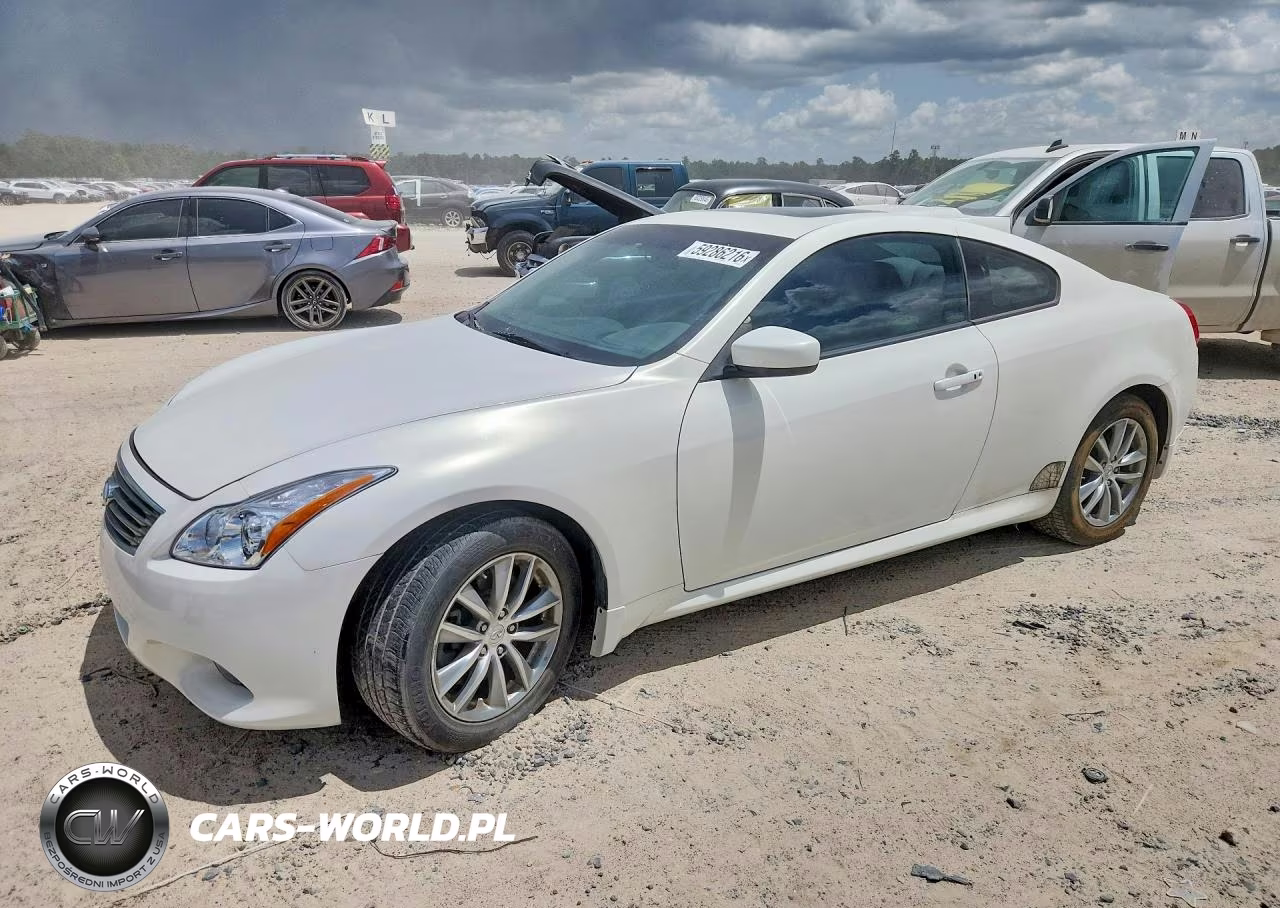 2013 INFINITI G37X – zdjęcie 1 z 12