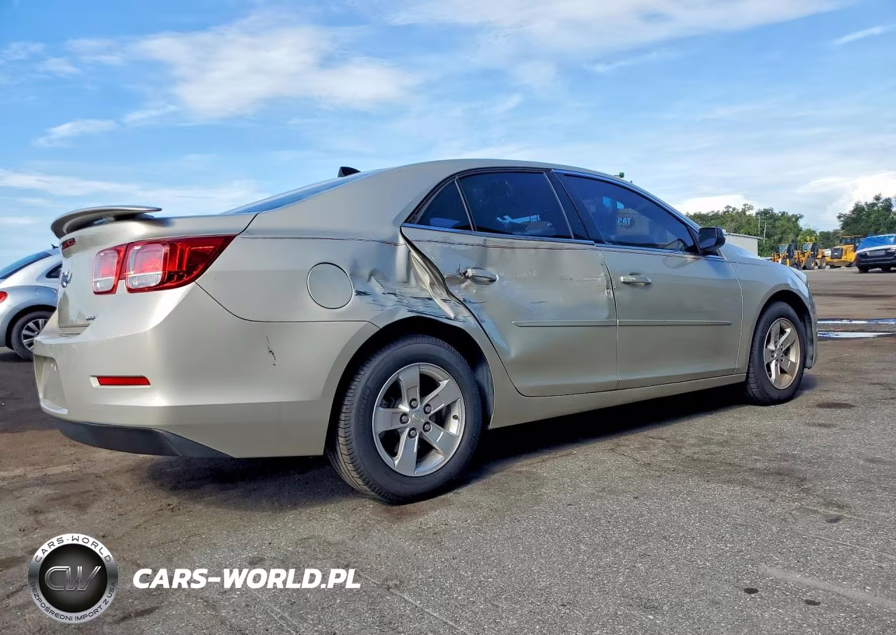 2013 Chevrolet Malibu Ls VIN:1G11B5SA4DF192181 - 3