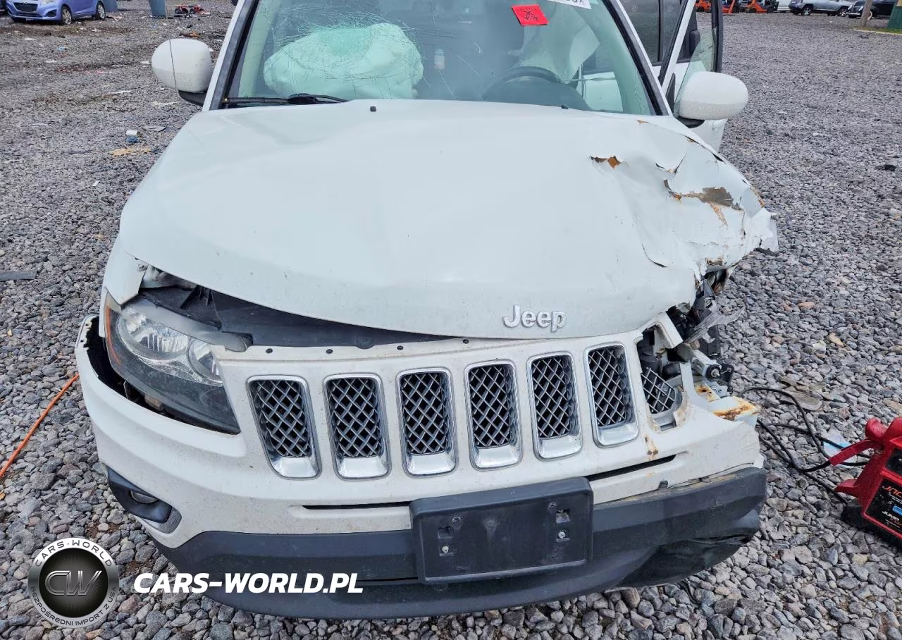 2016 Jeep Compass Latitude VIN:1C4NJCEA8GD752022 - 11
