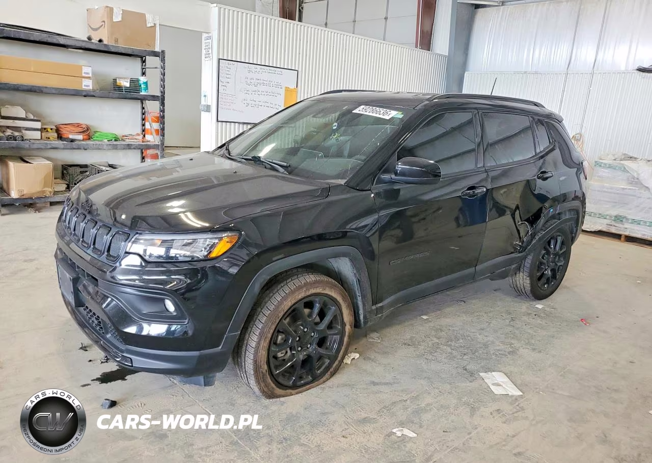 2022 Jeep Compass Latitude – zdjęcie 1 z 13