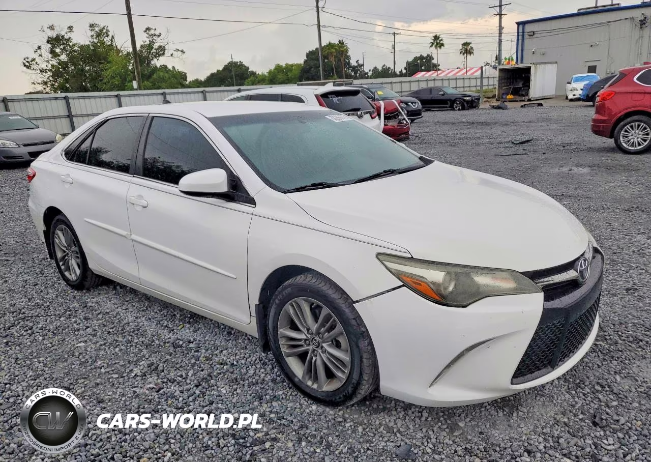 2015 Toyota Camry Se VIN:4T1BF1FK0FU074568 - 4