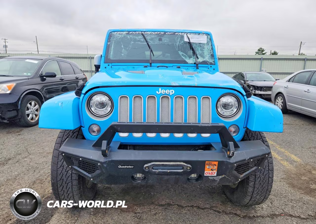 2017 Jeep Wrangler Unlimited Sahara VIN:1C4BJWEG0HL686355 - 5