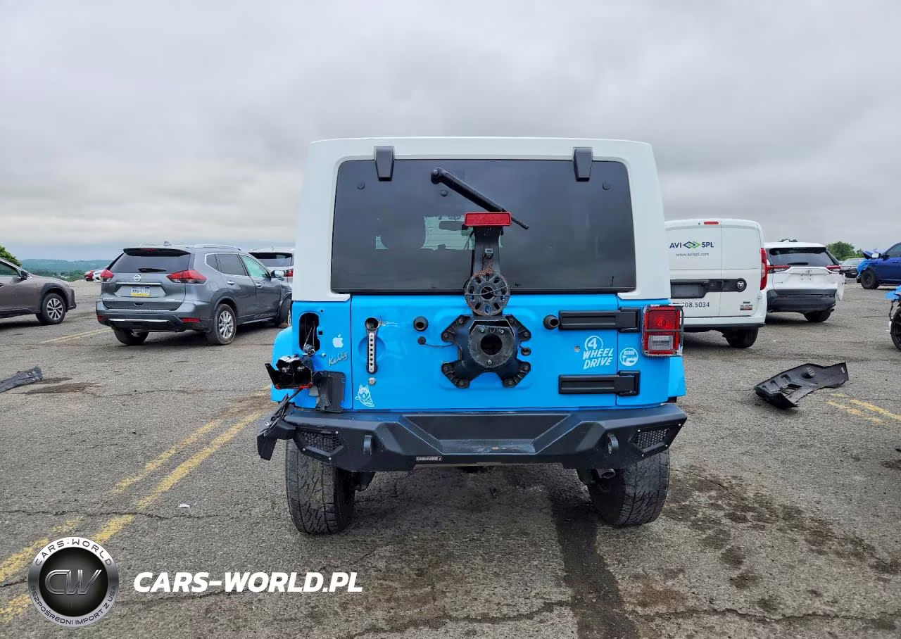 2017 Jeep Wrangler Unlimited Sahara VIN:1C4BJWEG0HL686355 - 6