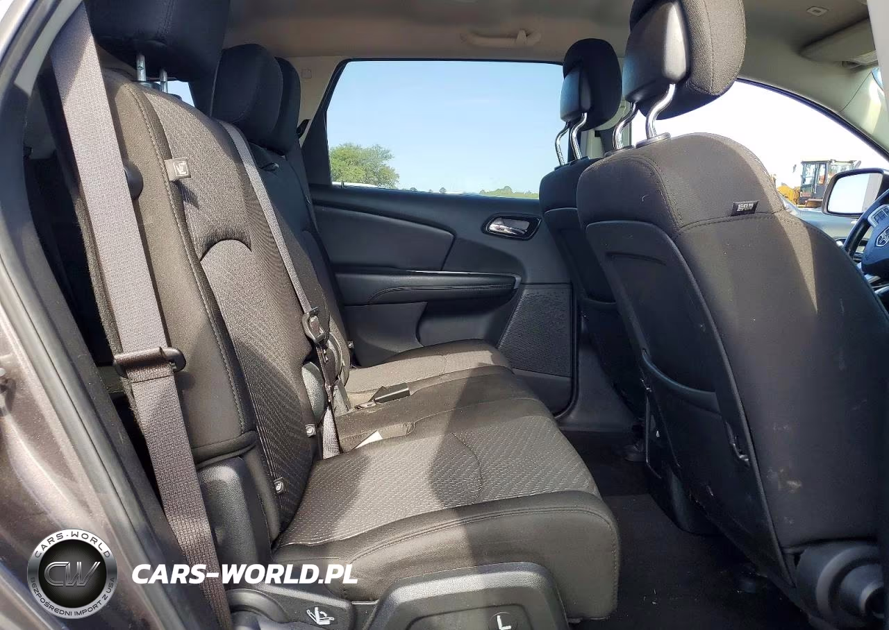 2020 Dodge Journey Se VIN:3C4PDCABXLT279677 - 10