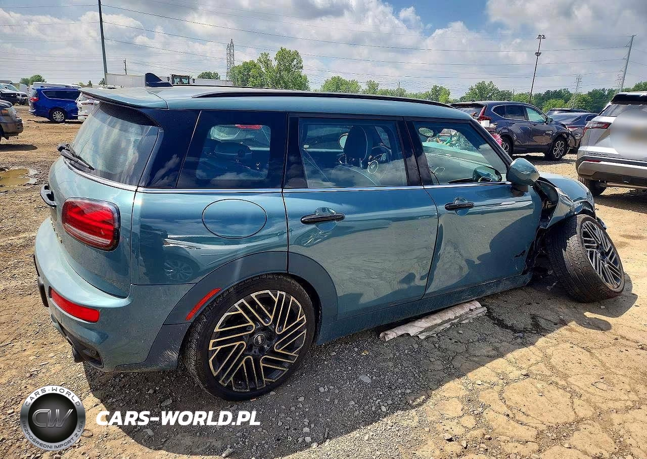 2024 Mini Cooper S Clubman All4 VIN:WMWXJ1C0XR2U94850 - 3