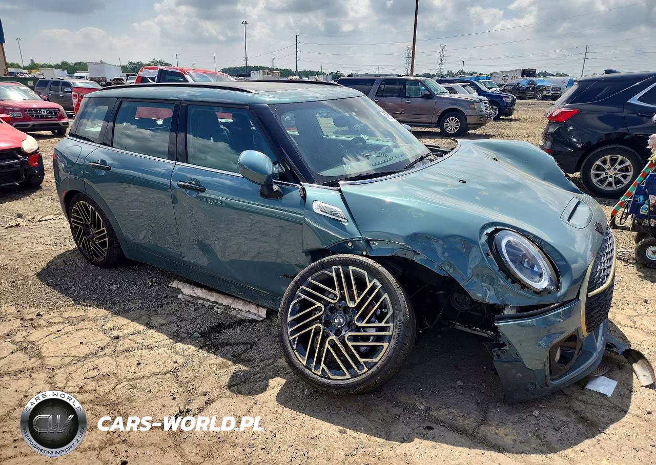 2024 Mini Cooper S Clubman All4 VIN:WMWXJ1C0XR2U94850 - 4