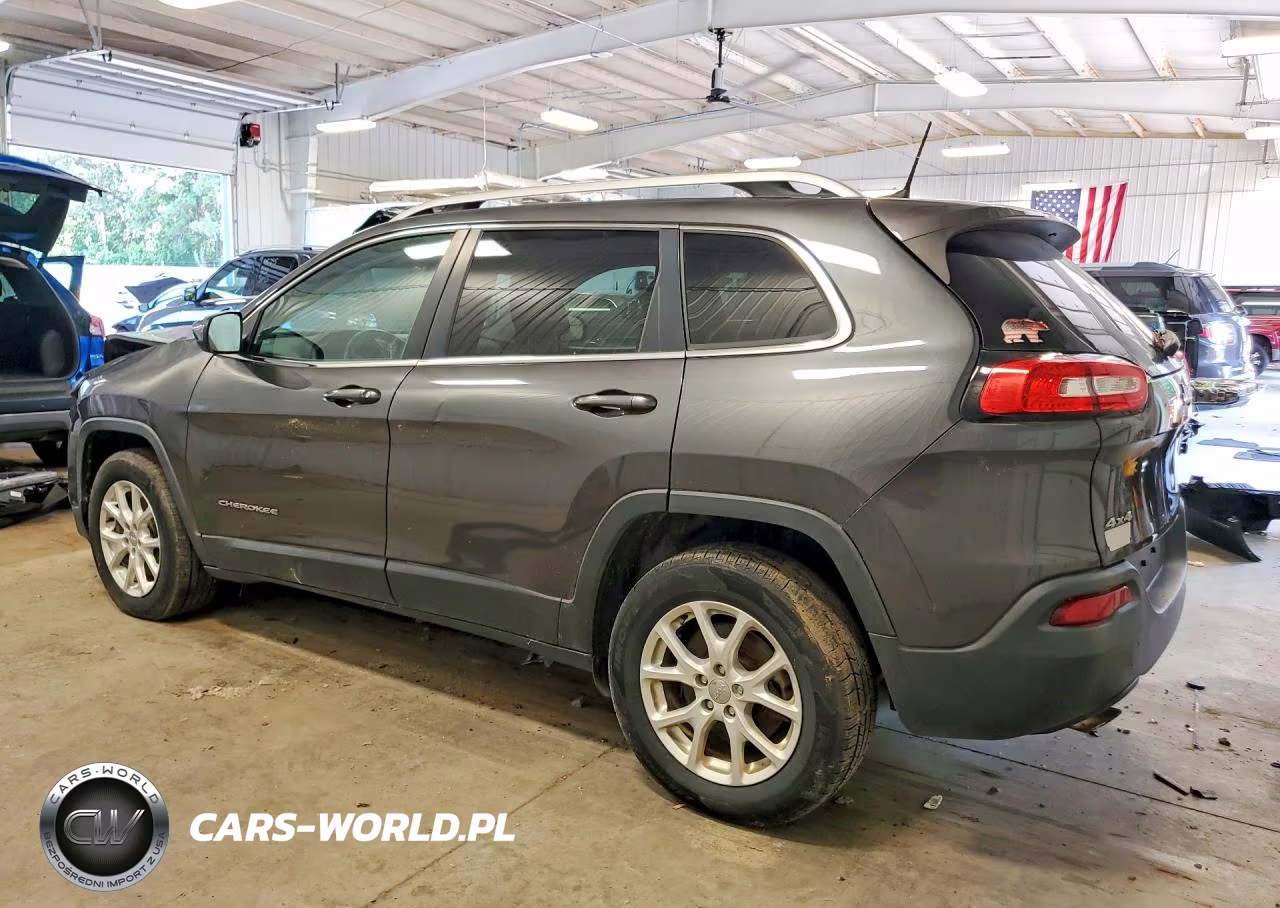 2016 Jeep Cherokee Latitude VIN:1C4PJMCB5GW175058 - 2