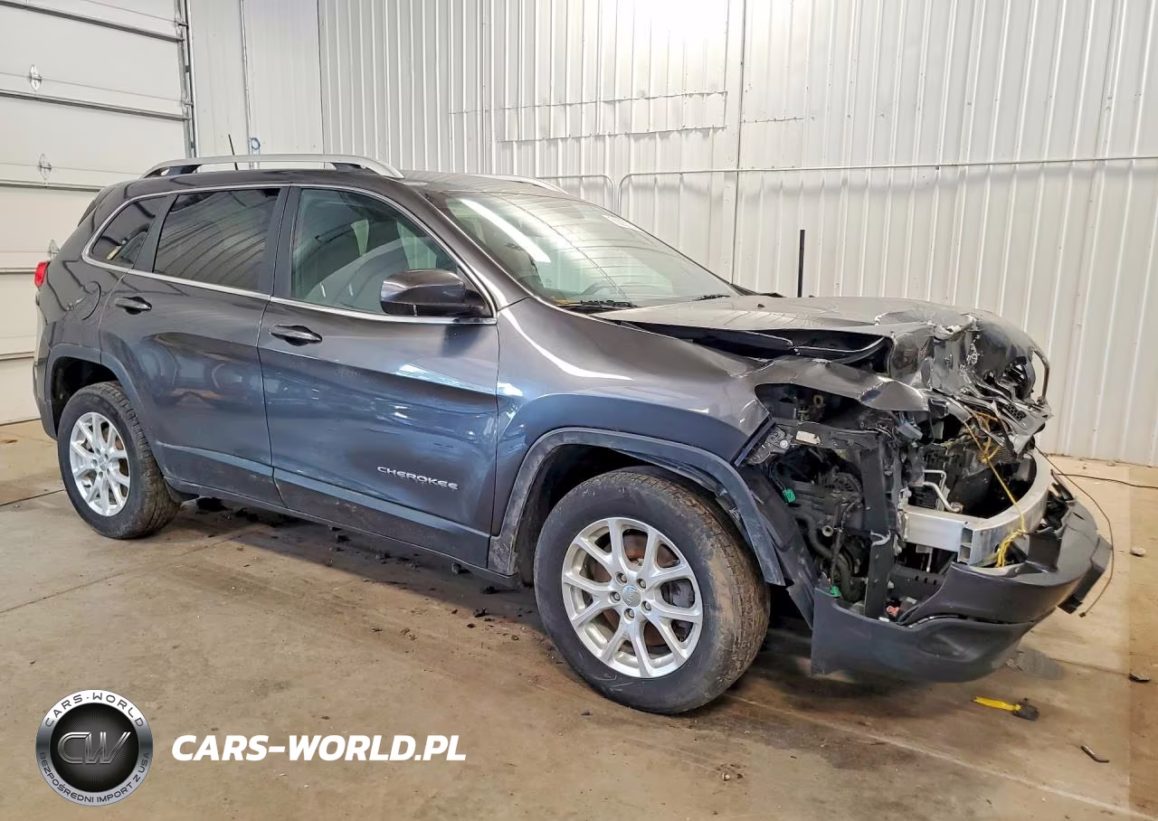 2016 Jeep Cherokee Latitude VIN:1C4PJMCB5GW175058 - 4