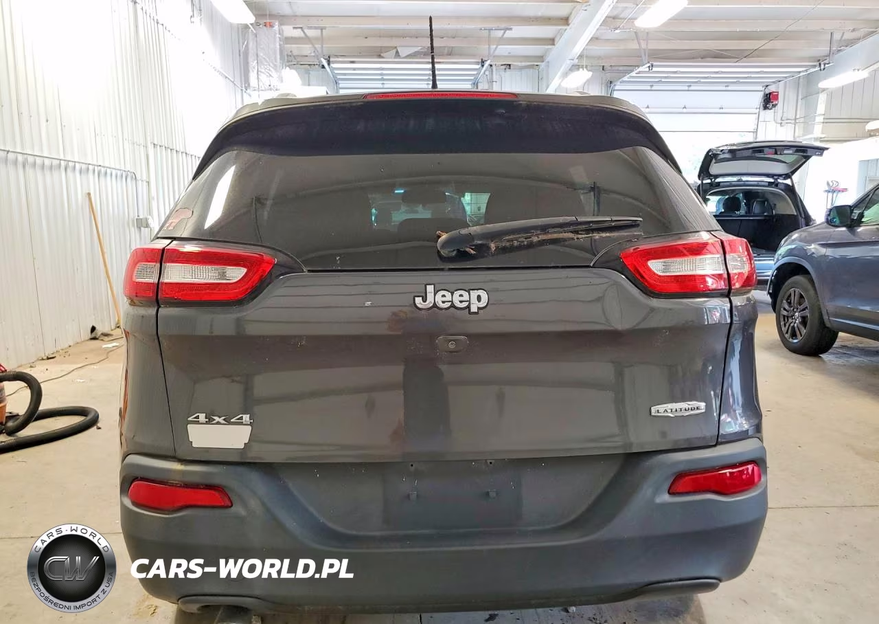 2016 Jeep Cherokee Latitude VIN:1C4PJMCB5GW175058 - 6