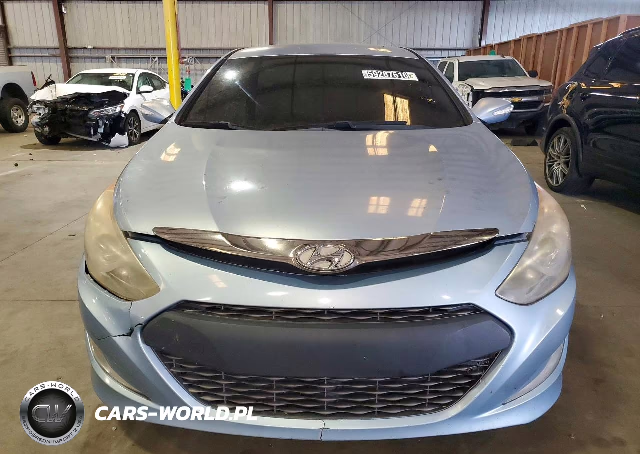 2014 Hyundai Sonata Hybrid VIN:KMHEC4A42EA110213 - 5