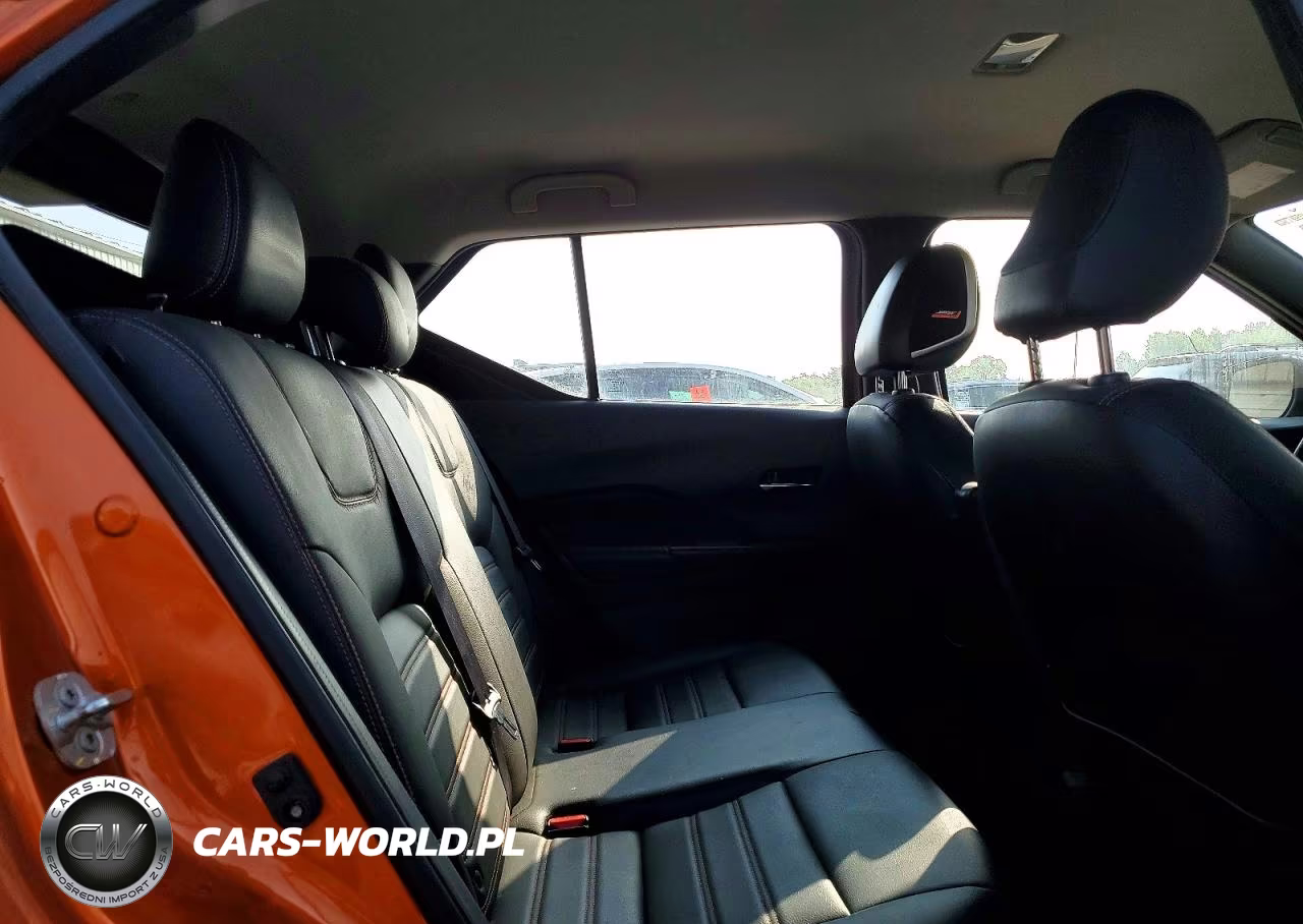 2019 Nissan Kicks Sr VIN:3N1CP5CU7KL518183 - 11