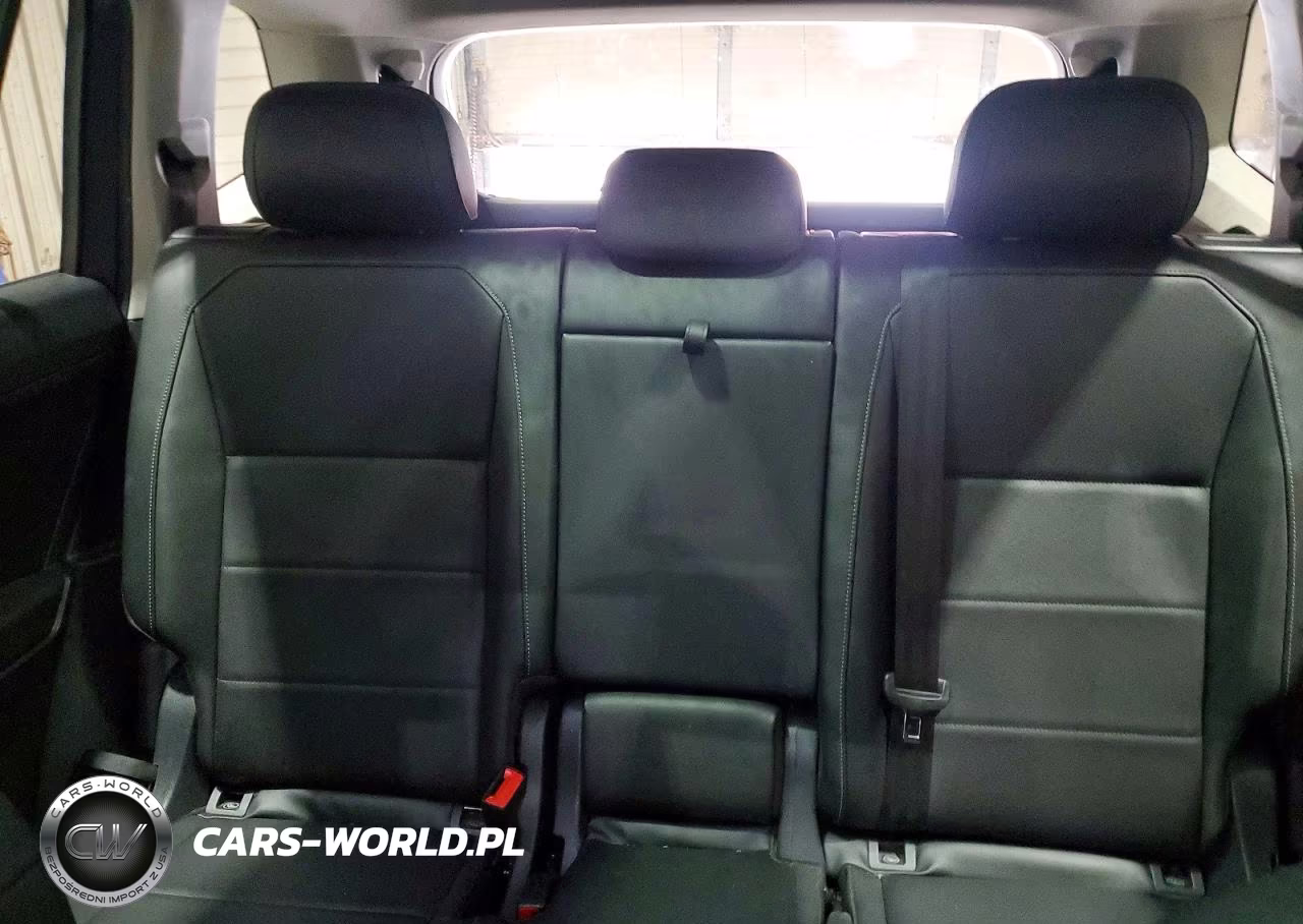 2018 Volkswagen Tiguan Se VIN:3VV2B7AX0JM191989 - 10