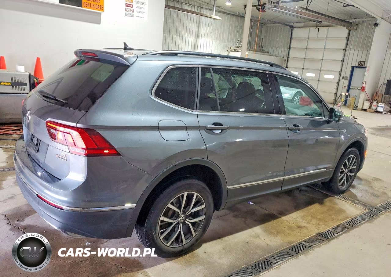 2018 Volkswagen Tiguan Se VIN:3VV2B7AX0JM191989 - 3