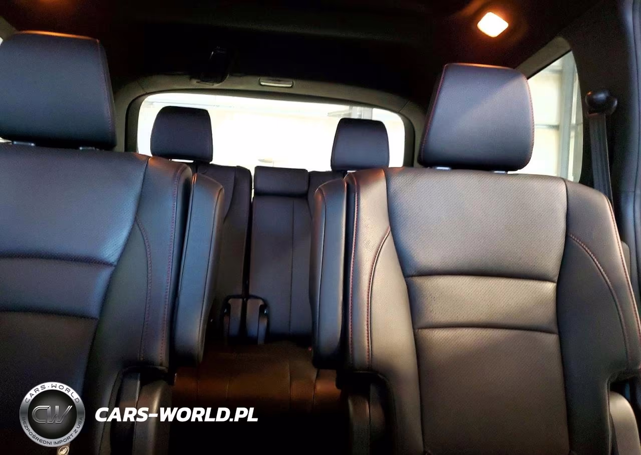 2022 Honda Pilot Black VIN:5FNYF6H73NB040443 - 10