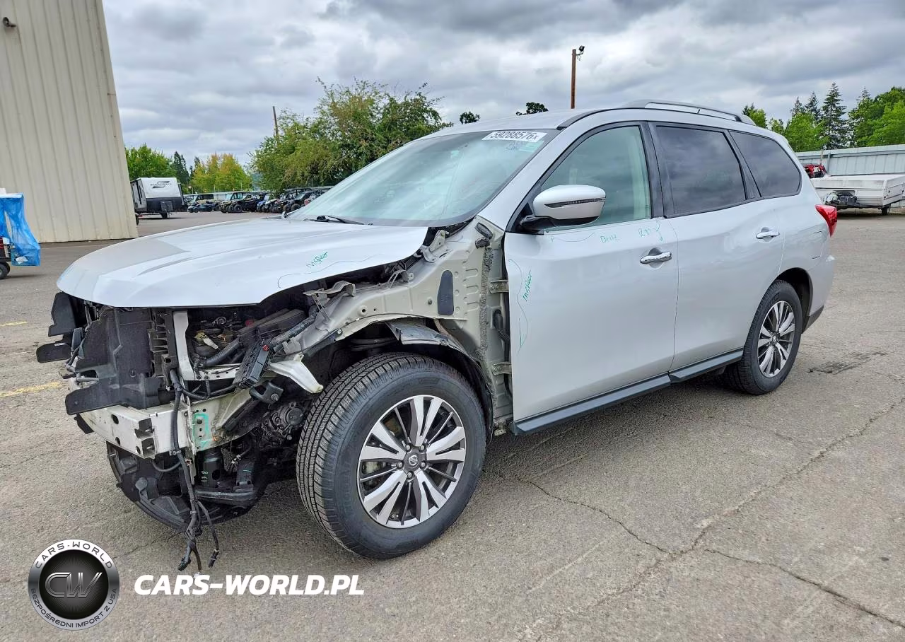 2018 Nissan Pathfinder Sv