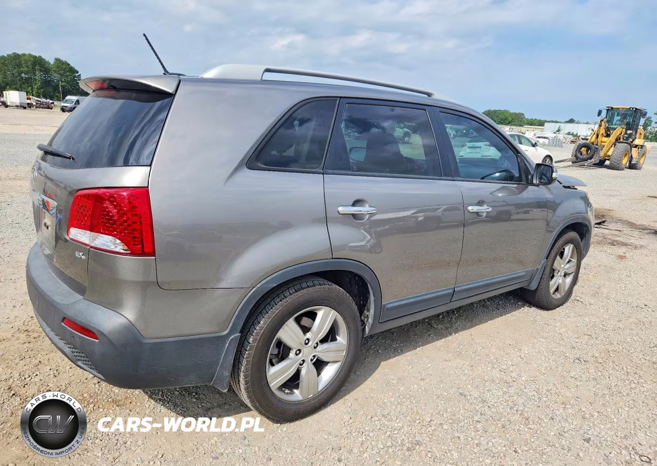 2012 Kia Sorento Ex VIN:5XYKU3A65CG301105 - 3