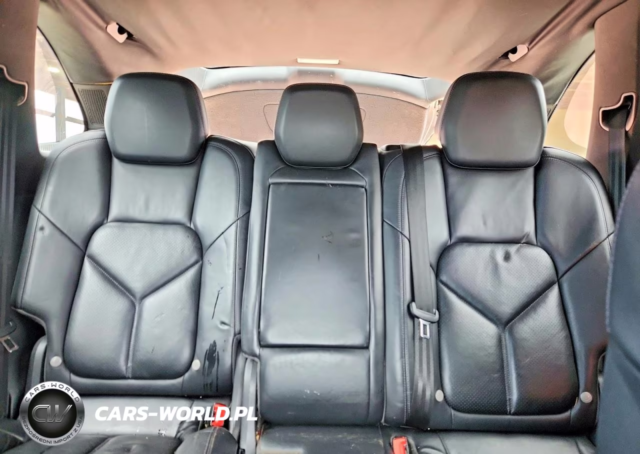 2012 Porsche Cayenne VIN:WP1AA2A2XCLA08590 - 10