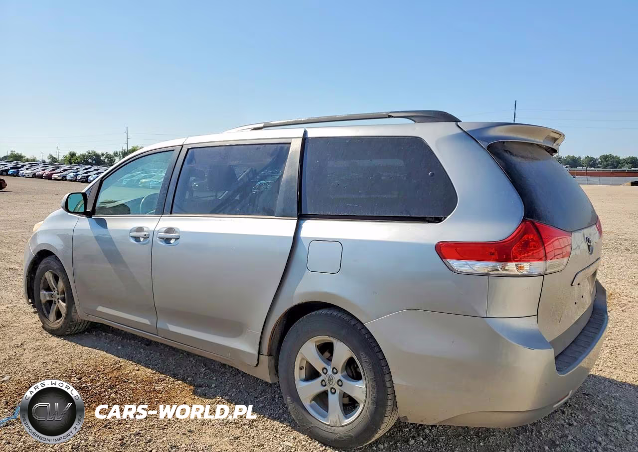 2011 Toyota Sienna Le VIN:5TDKK3DC3BS072593 - 2