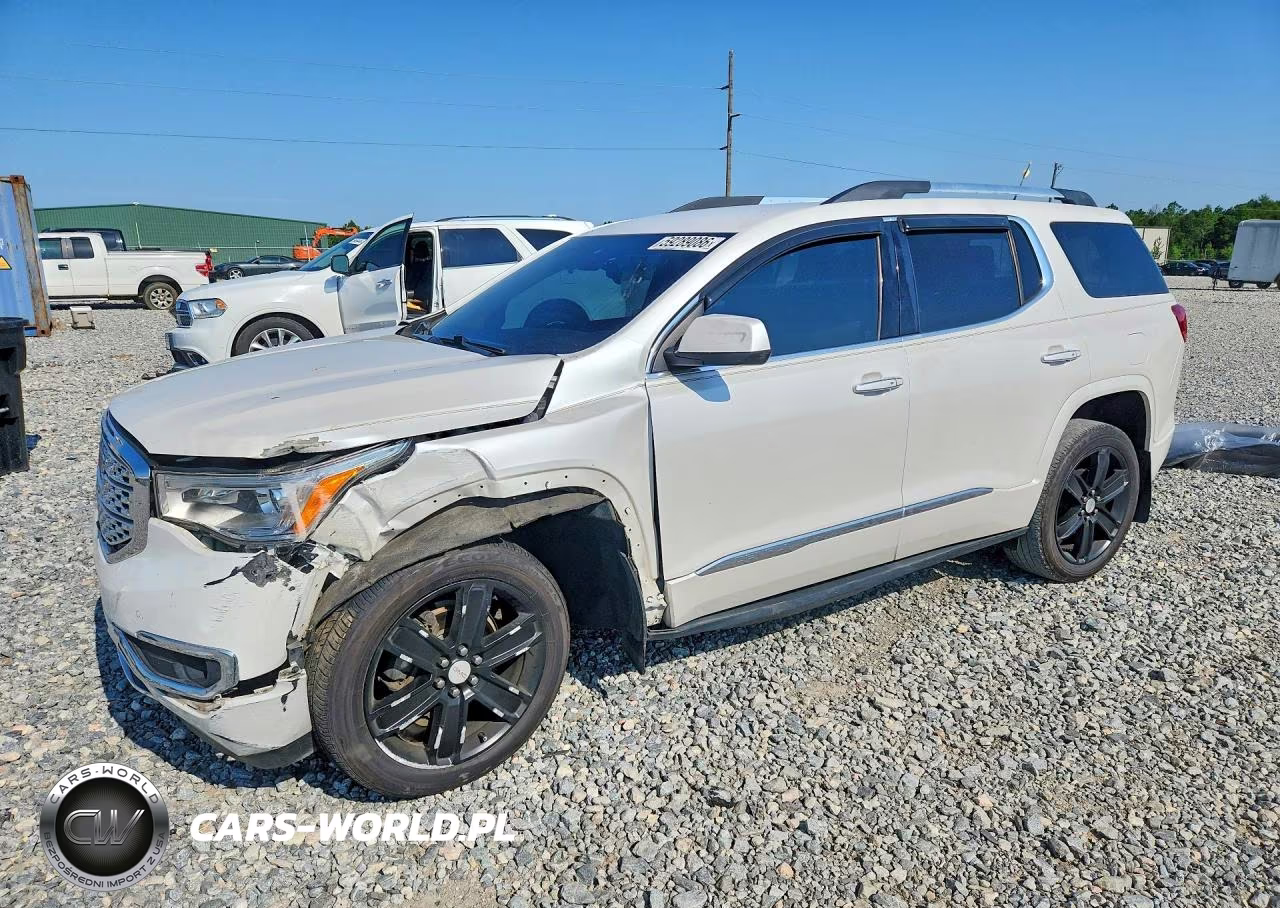 2017 GMC Acadia Denali – zdjęcie 1 z 13