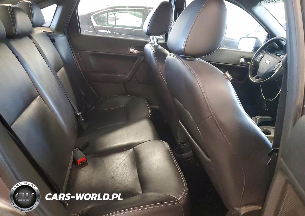 2010 Ford Focus Ses VIN:1FAHP3GN1AW204229 - 10