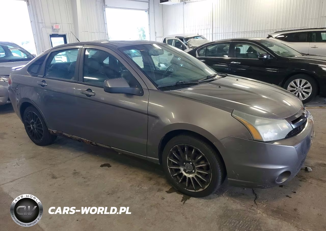2010 Ford Focus Ses VIN:1FAHP3GN1AW204229 - 4