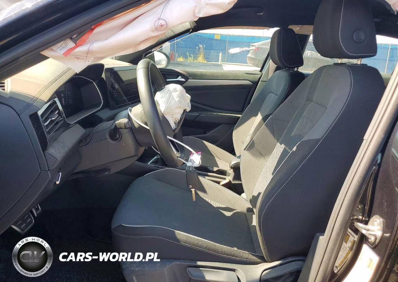 2026 Volkswagen Jetta Sport VIN:3VWBW7BU1TM039808 - 7