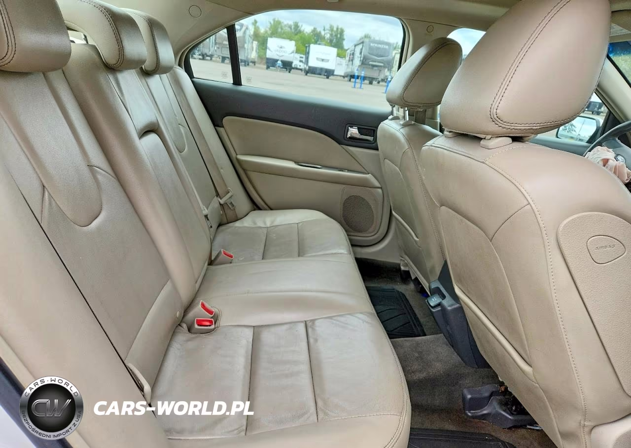 2010 Ford Fusion Hybrid VIN:3FADP0L38AR234803 - 10