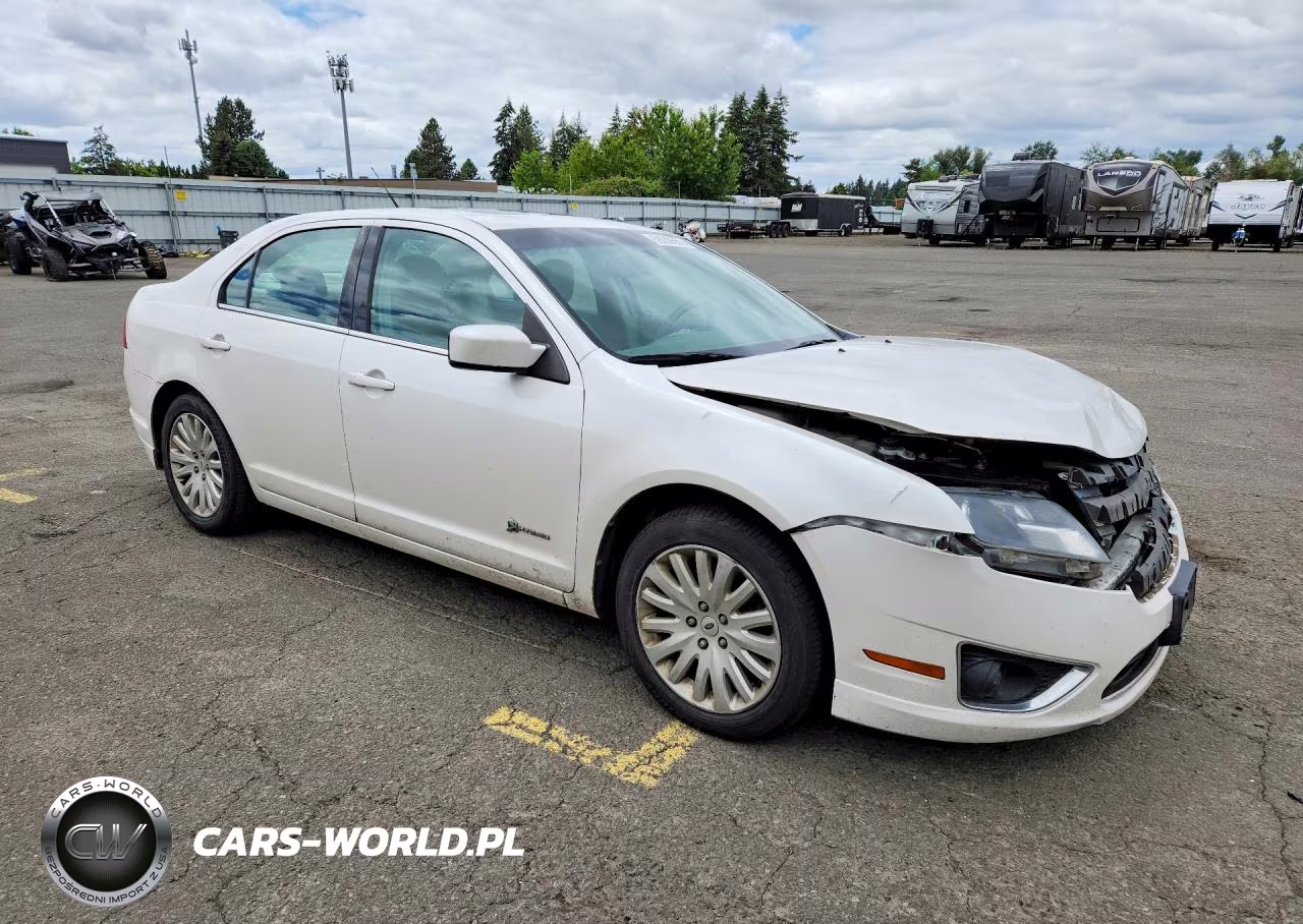 2010 Ford Fusion Hybrid VIN:3FADP0L38AR234803 - 4